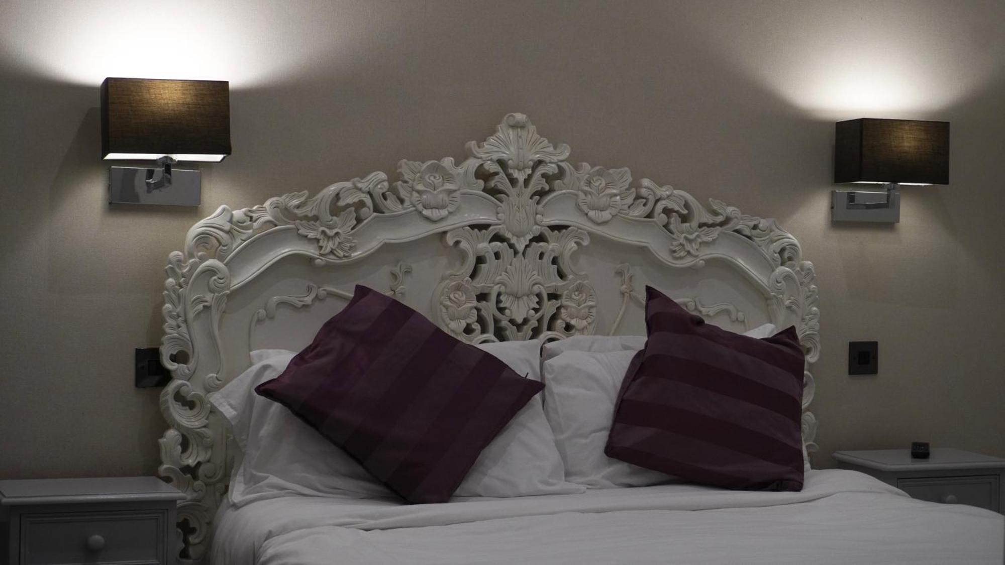 The Bell Shifnal Hotel Kültér fotó